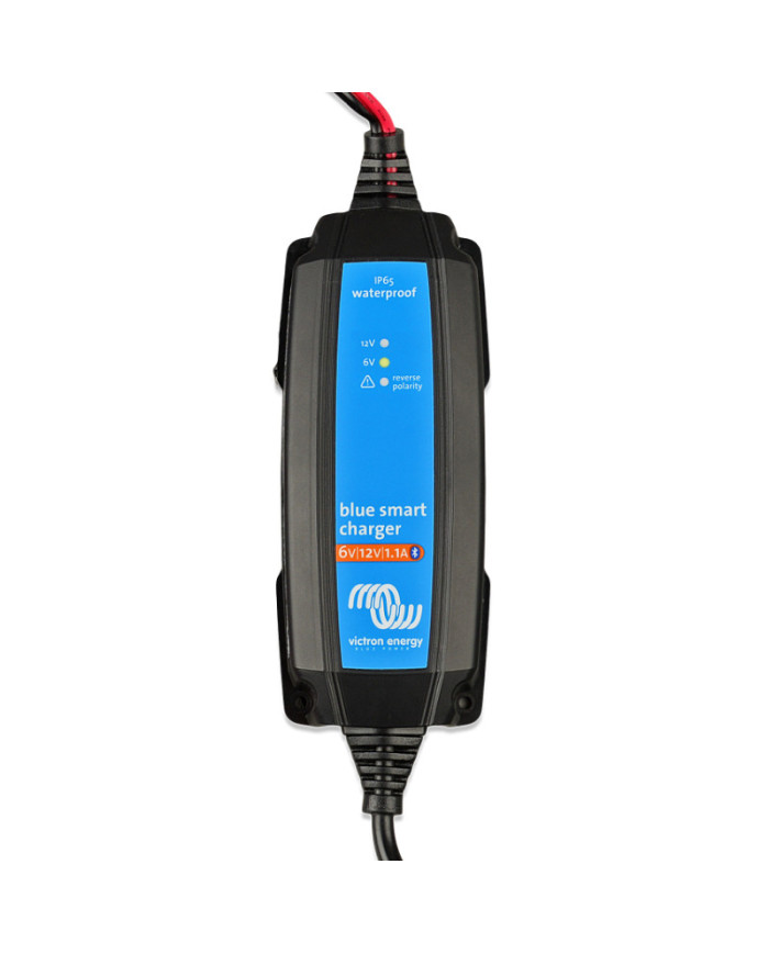 6V/12V 1.1A Victron Blue Smart IP65 Įkroviklis su nuolatinės srovės jungtimi