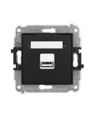 Karlik Mini USB A Laturi, 5V 2A, Musta Matta, Kuvauskentällä