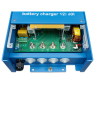 Victron Energy Centaur Lādētājs 12V/60A (3 izejas)